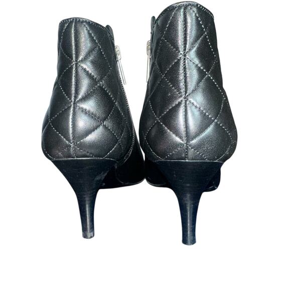Brooks Brothers Black Leather Quilted Ankle Booties Heels Sz 8 quiet luxury - Picture 8 of 9